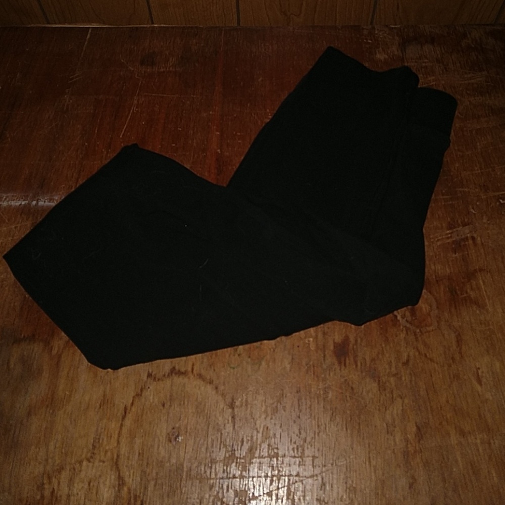 Black leggings